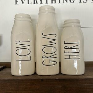 Rae Dunn love grows here bud vases